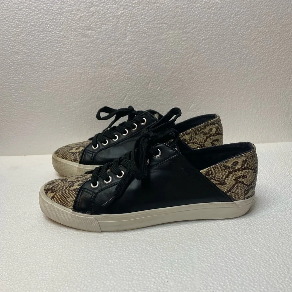 Womens Restricted faux leather snake print & black upper size 9